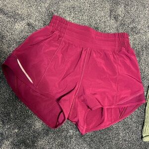 Lululemon Hotty Hot High-Rise Lined Shorts 2.5”